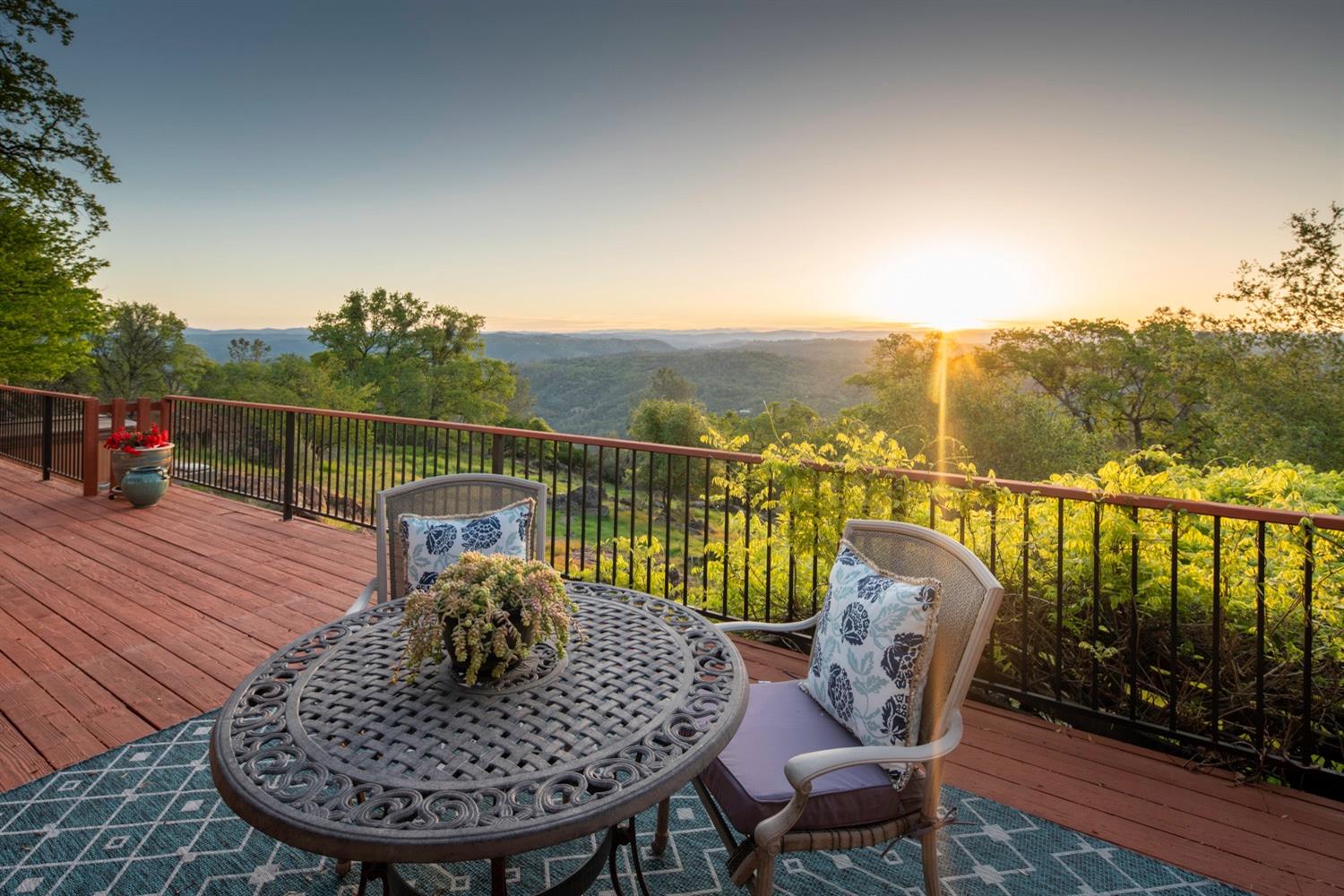 7649 Crystal Boulevard