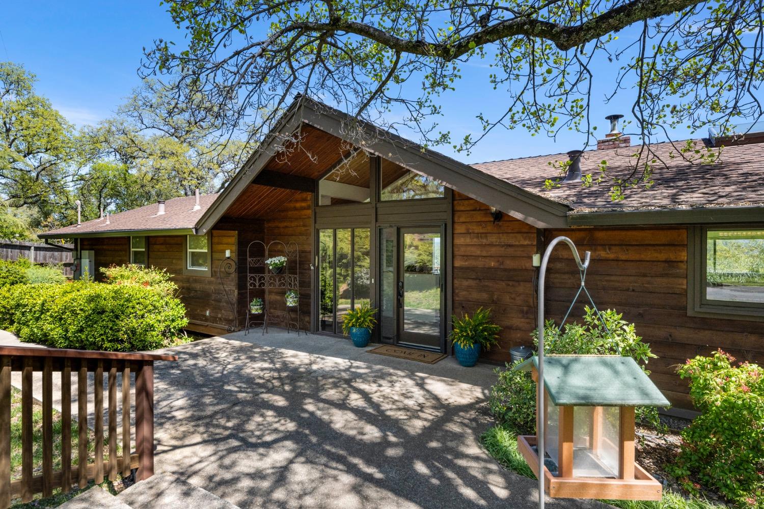 7649 Crystal Boulevard