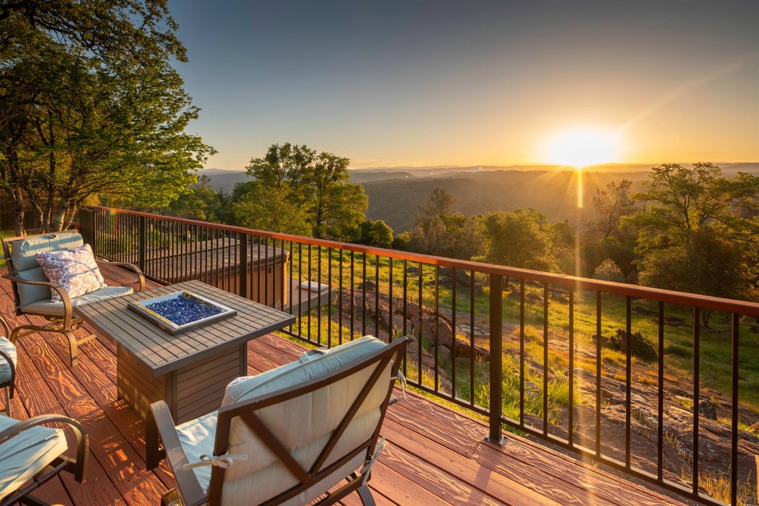 7649 Crystal Boulevard