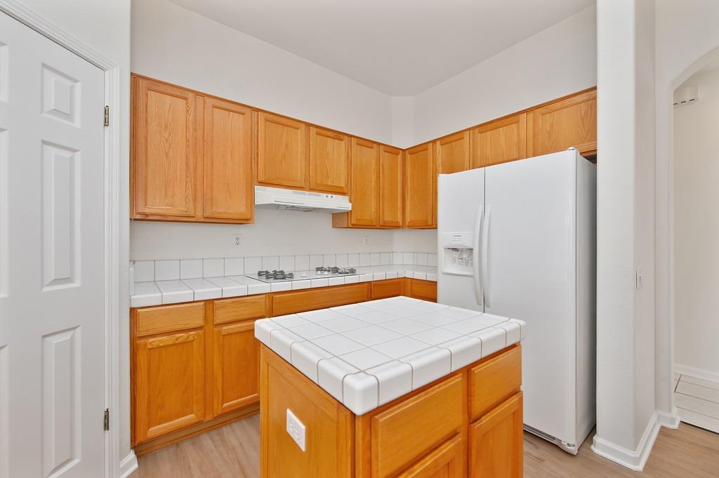 5117 Redbud Grove Lane