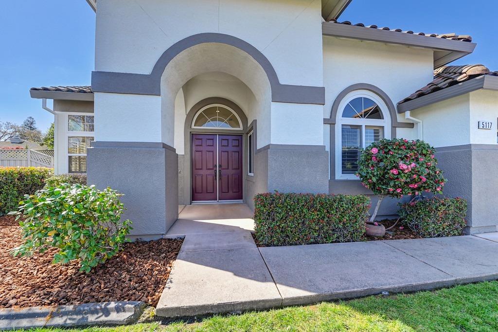 5117 Redbud Grove Lane