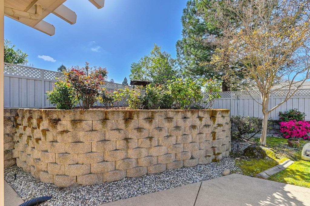 5117 Redbud Grove Lane