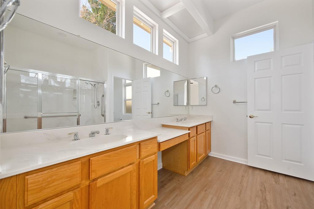 5117 Redbud Grove Lane