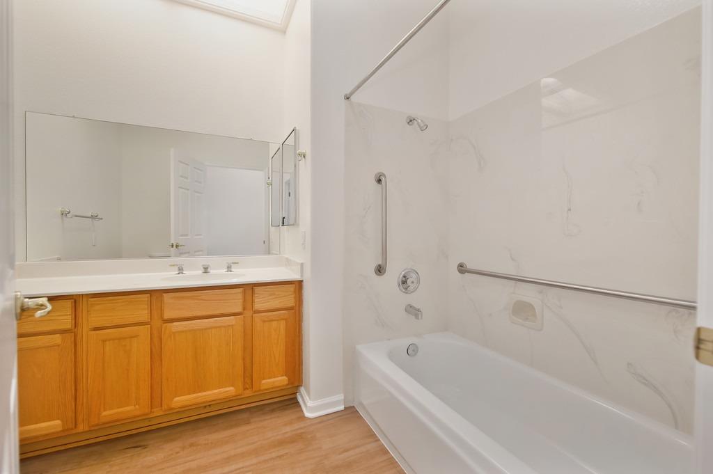 5117 Redbud Grove Lane