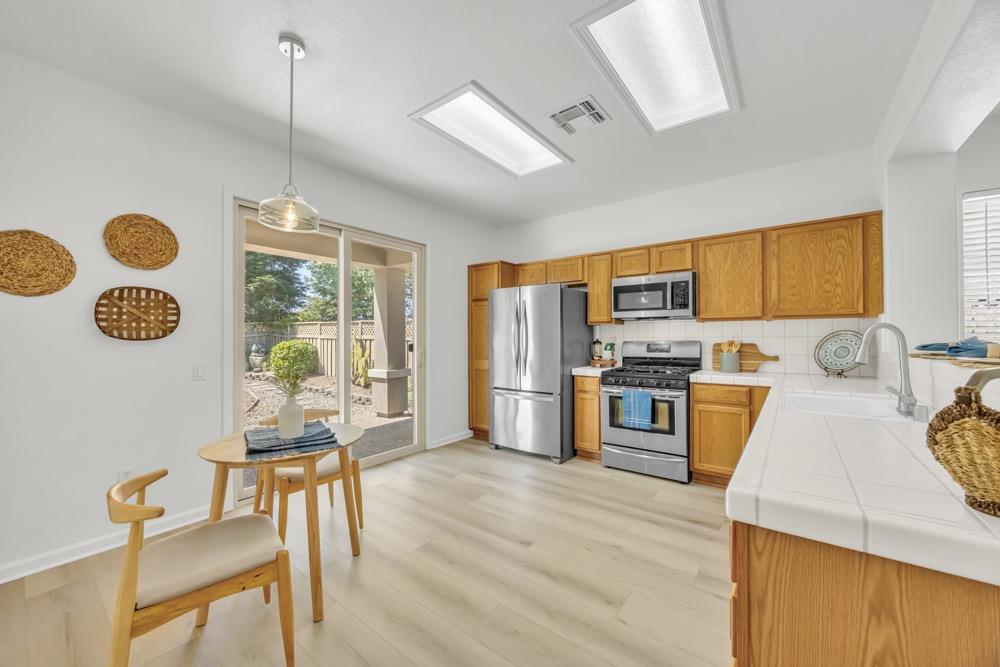 2212 Pebblestone Lane