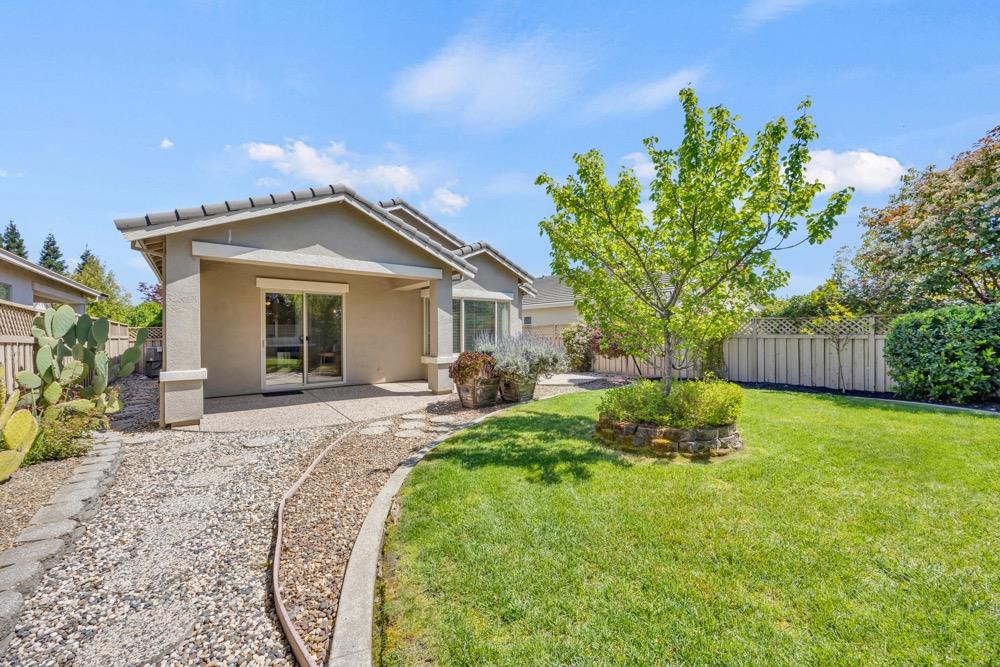 2212 Pebblestone Lane