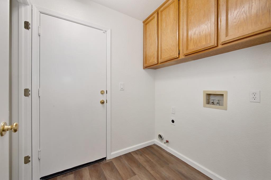 406 Las Cruces Court