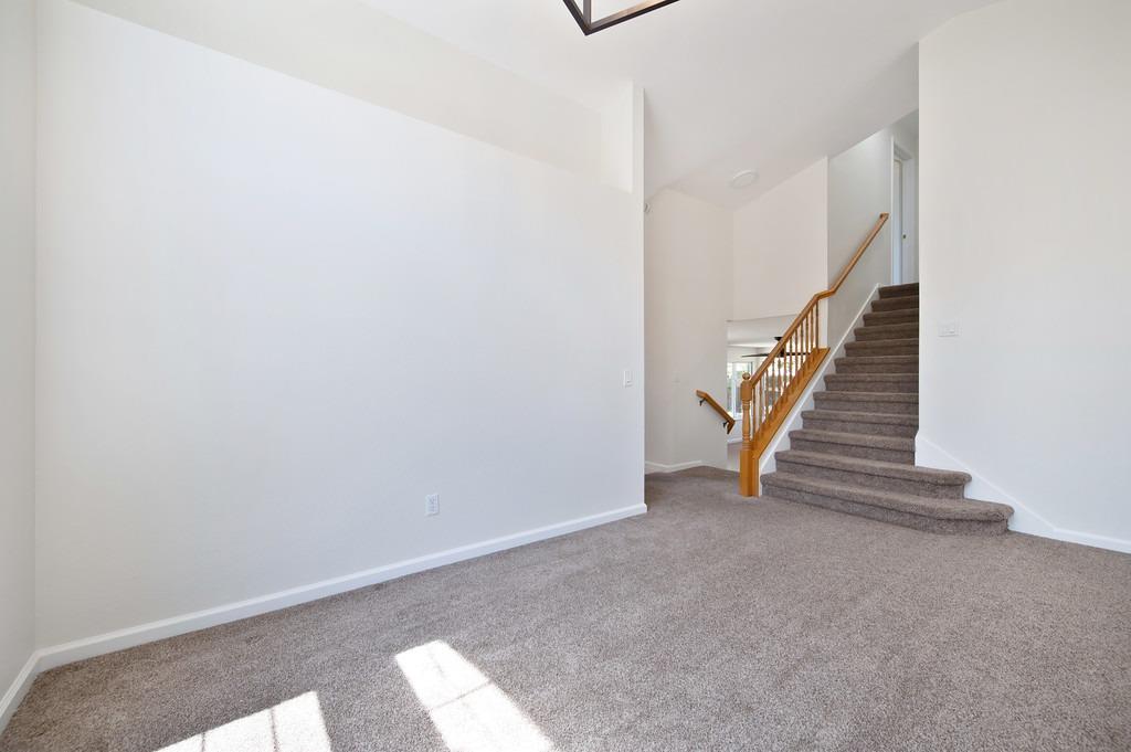 406 Las Cruces Court