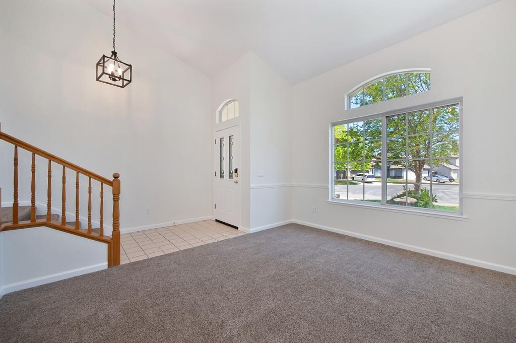 406 Las Cruces Court