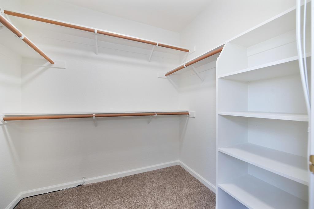 406 Las Cruces Court