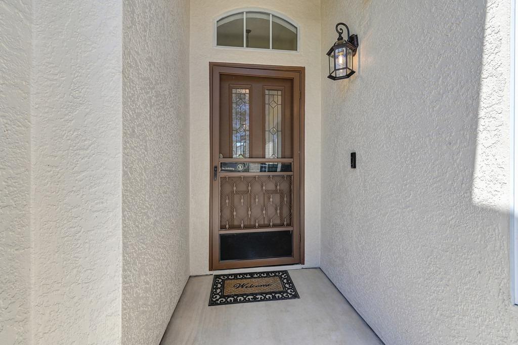 406 Las Cruces Court