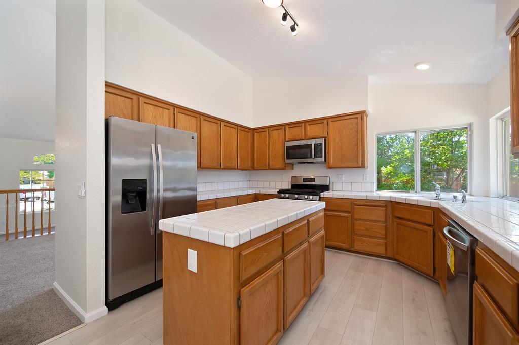 406 Las Cruces Court