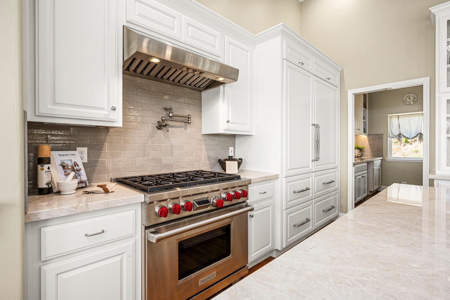 7772 Lakeshore Drive