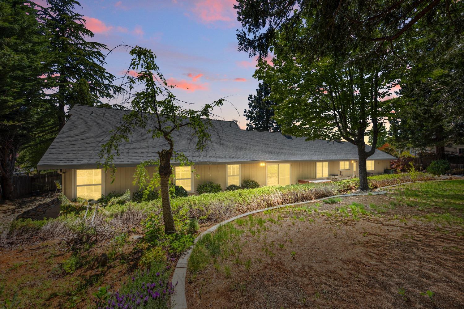 3255 Vista Del Mundo