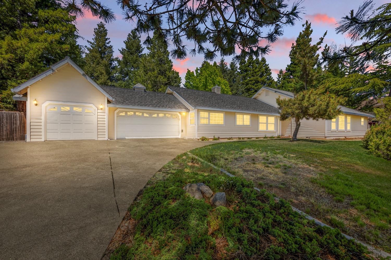 3255 Vista Del Mundo