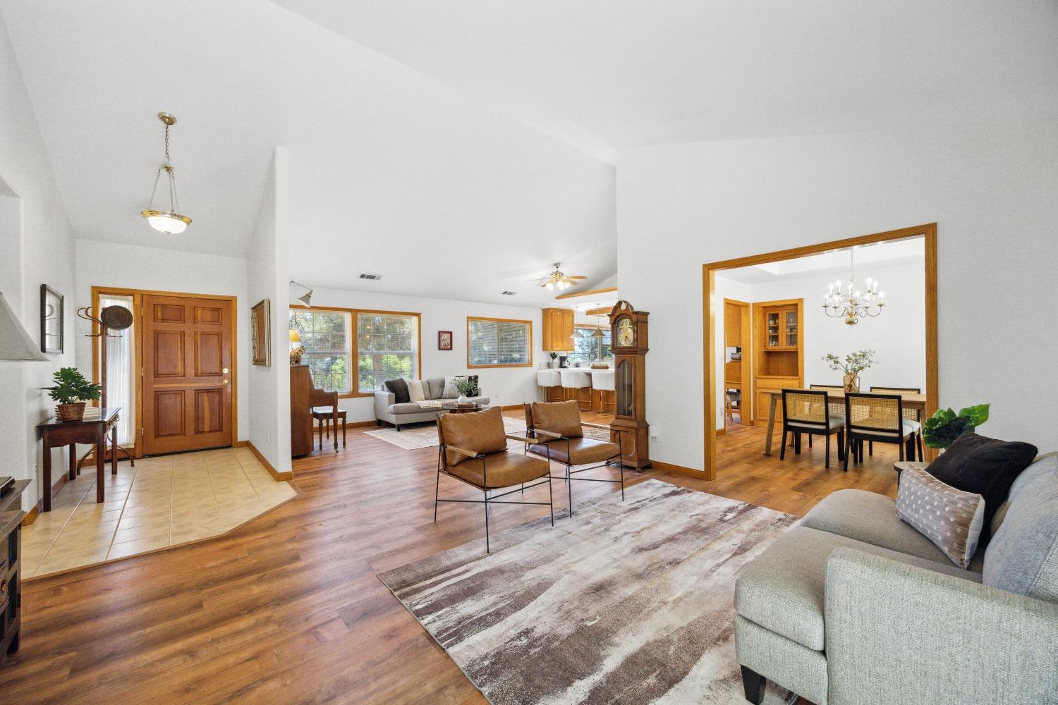 3255 Vista Del Mundo