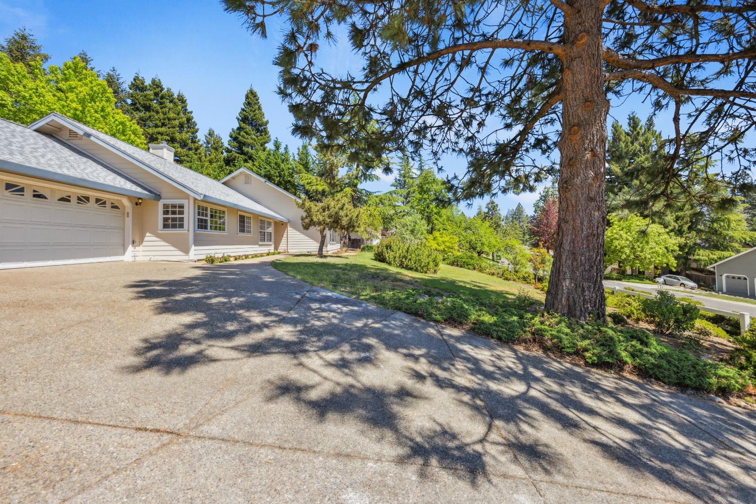 3255 Vista Del Mundo