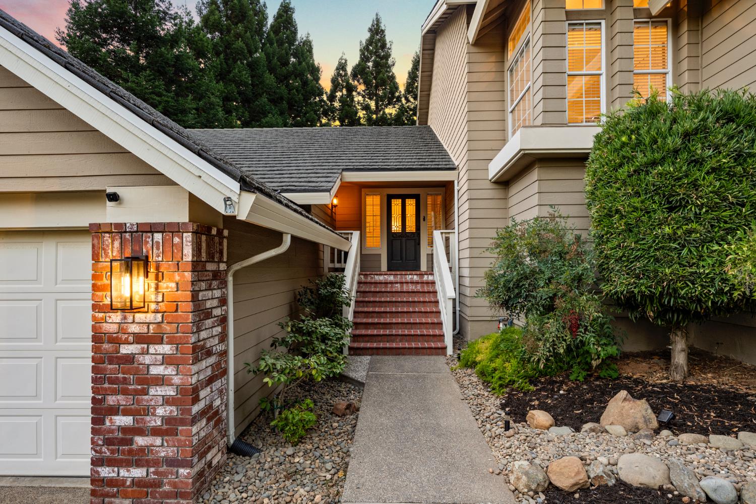 512 Santa Cruz Court