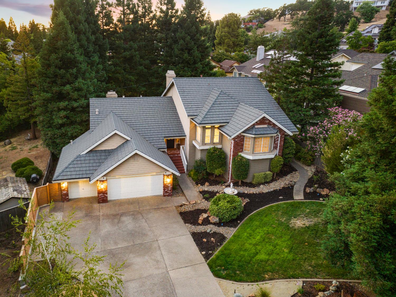 512 Santa Cruz Court