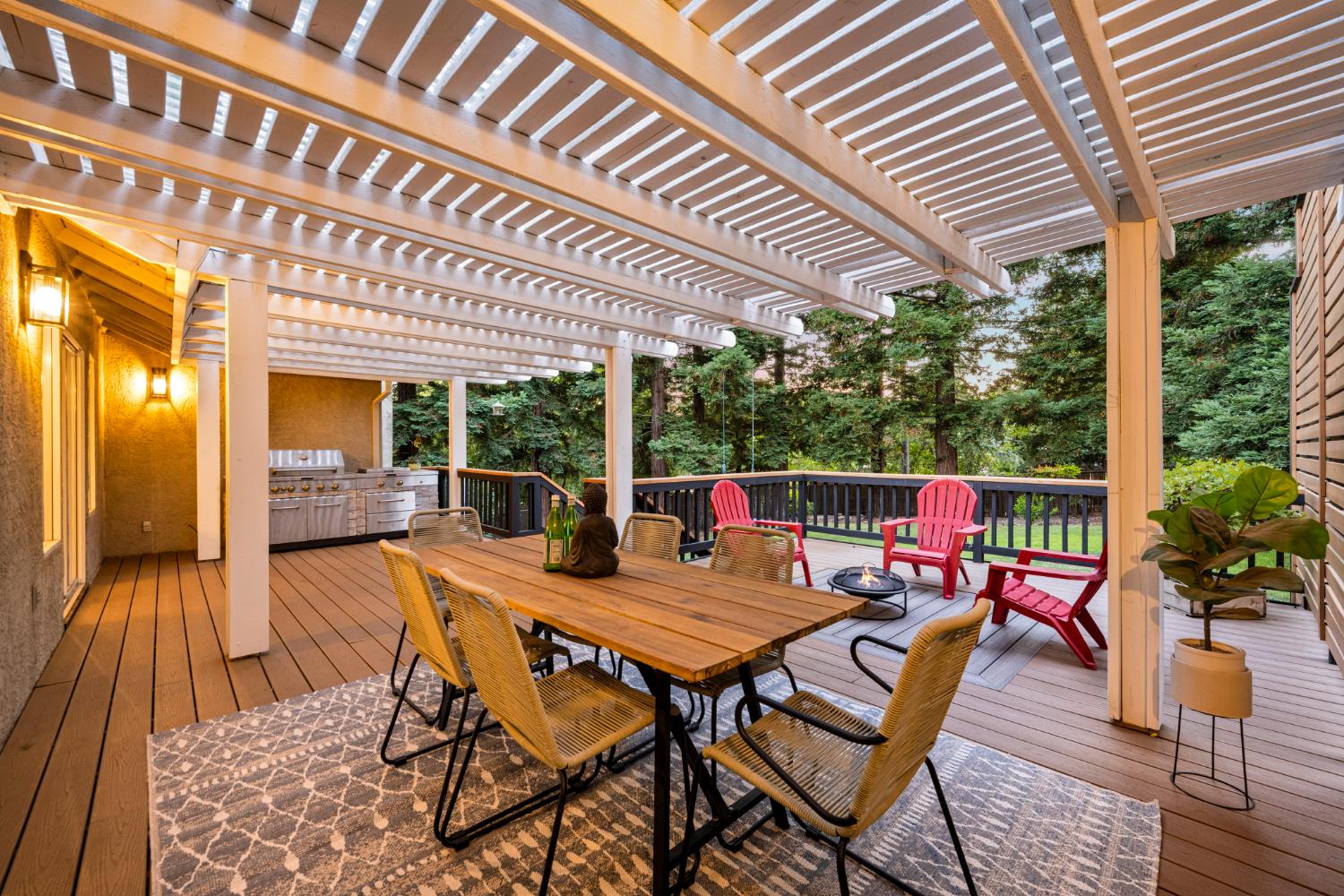 512 Santa Cruz Court