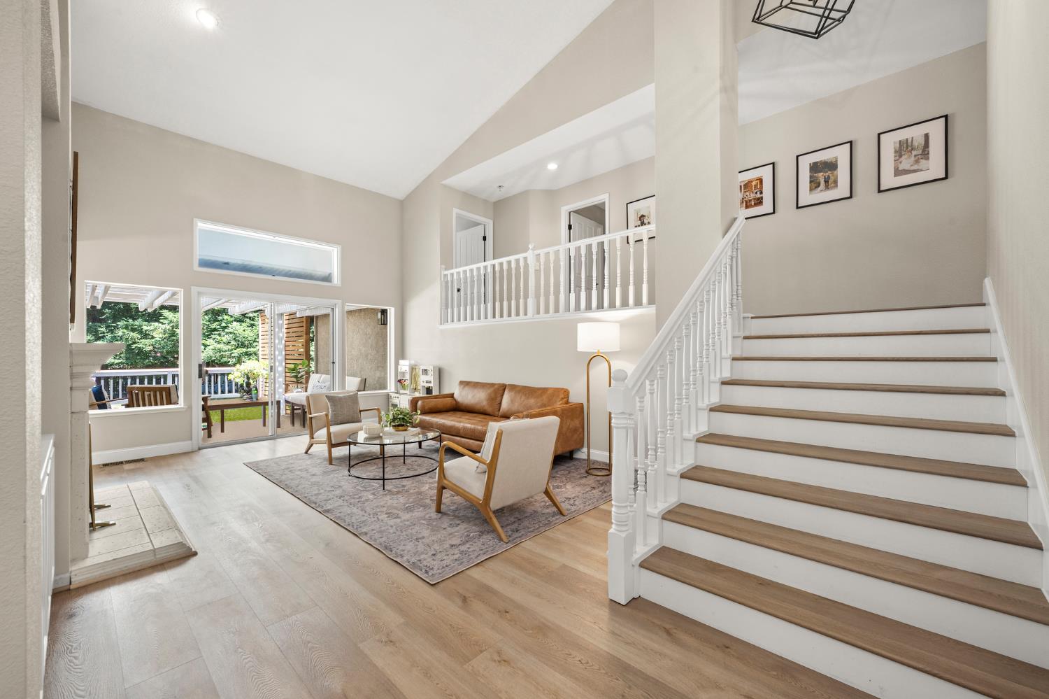 512 Santa Cruz Court