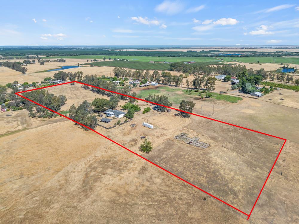 7494 Meadowlark Lane