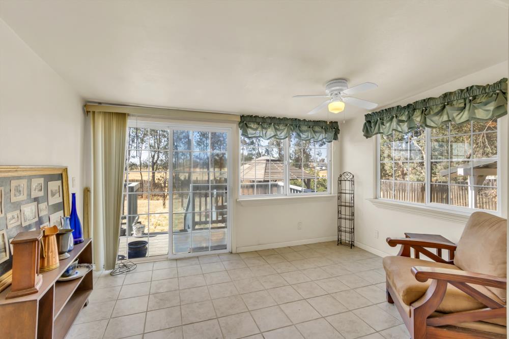 7494 Meadowlark Lane