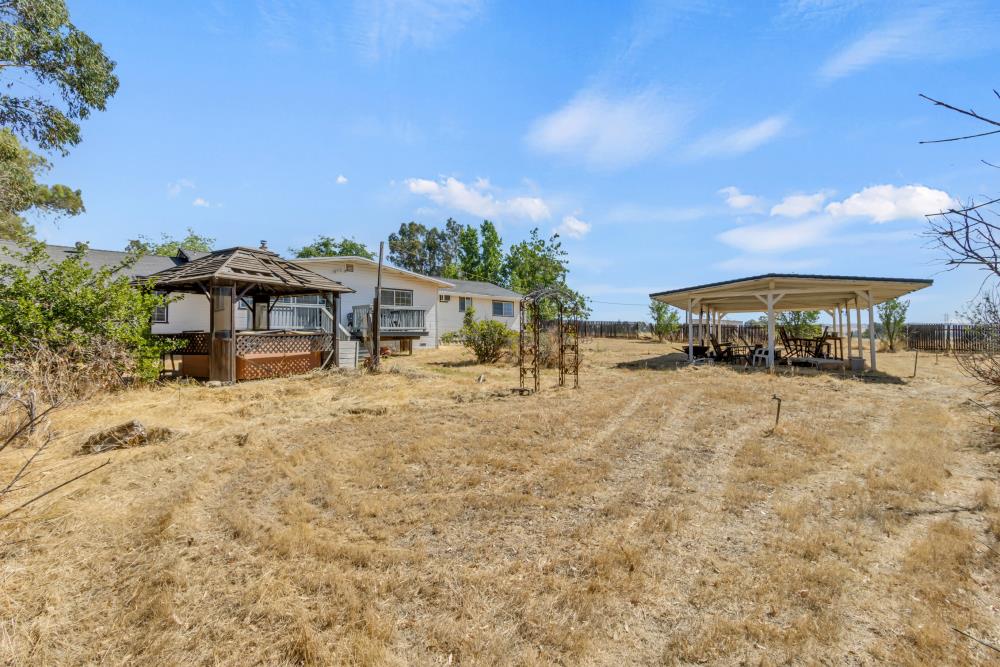 7494 Meadowlark Lane