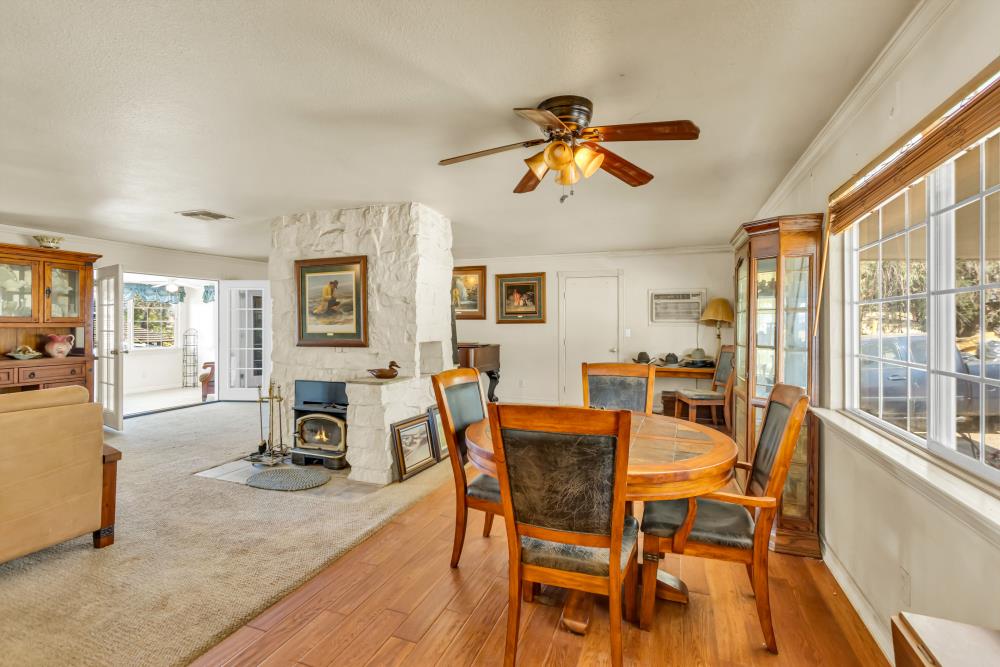 7494 Meadowlark Lane