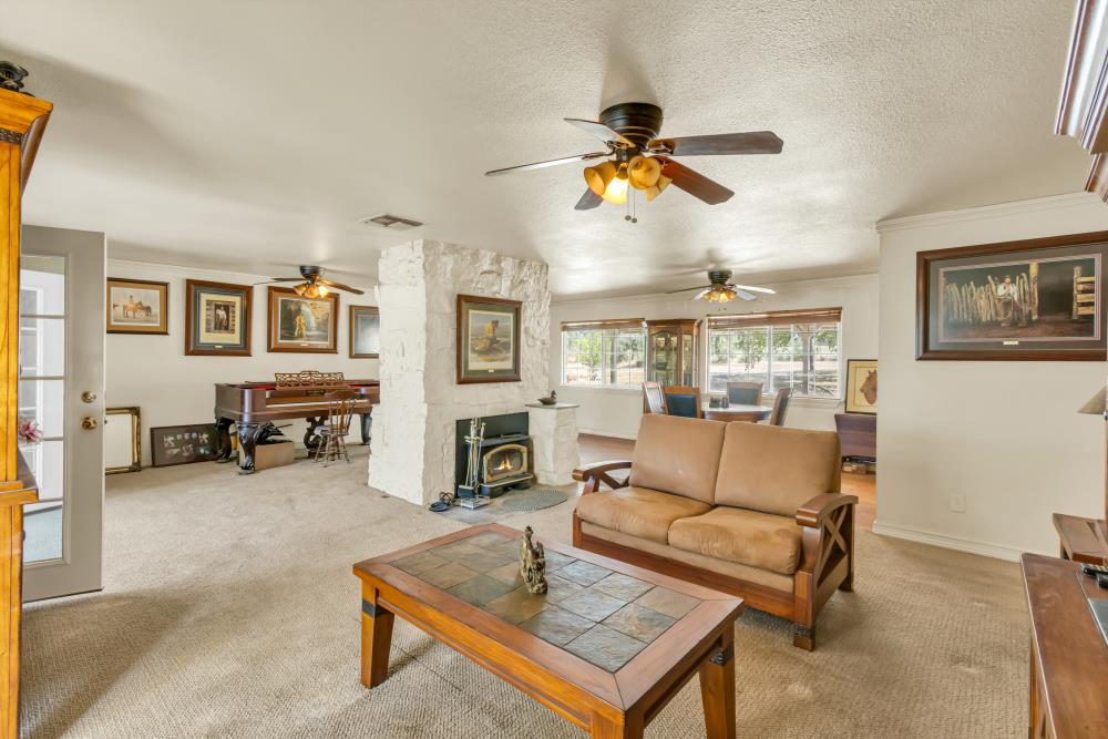 7494 Meadowlark Lane