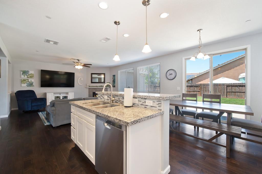 1423 High Noon Drive