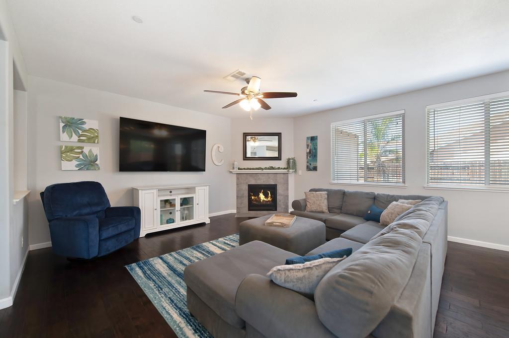 1423 High Noon Drive