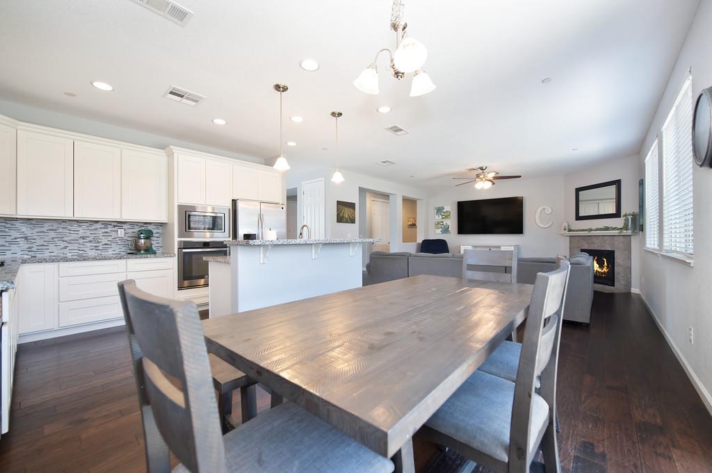 1423 High Noon Drive