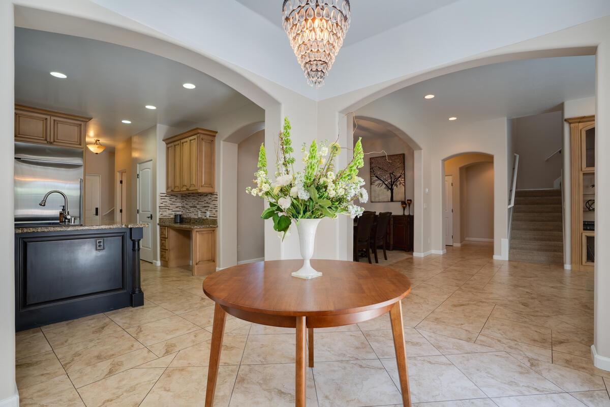 6921 Fallsbrook Court