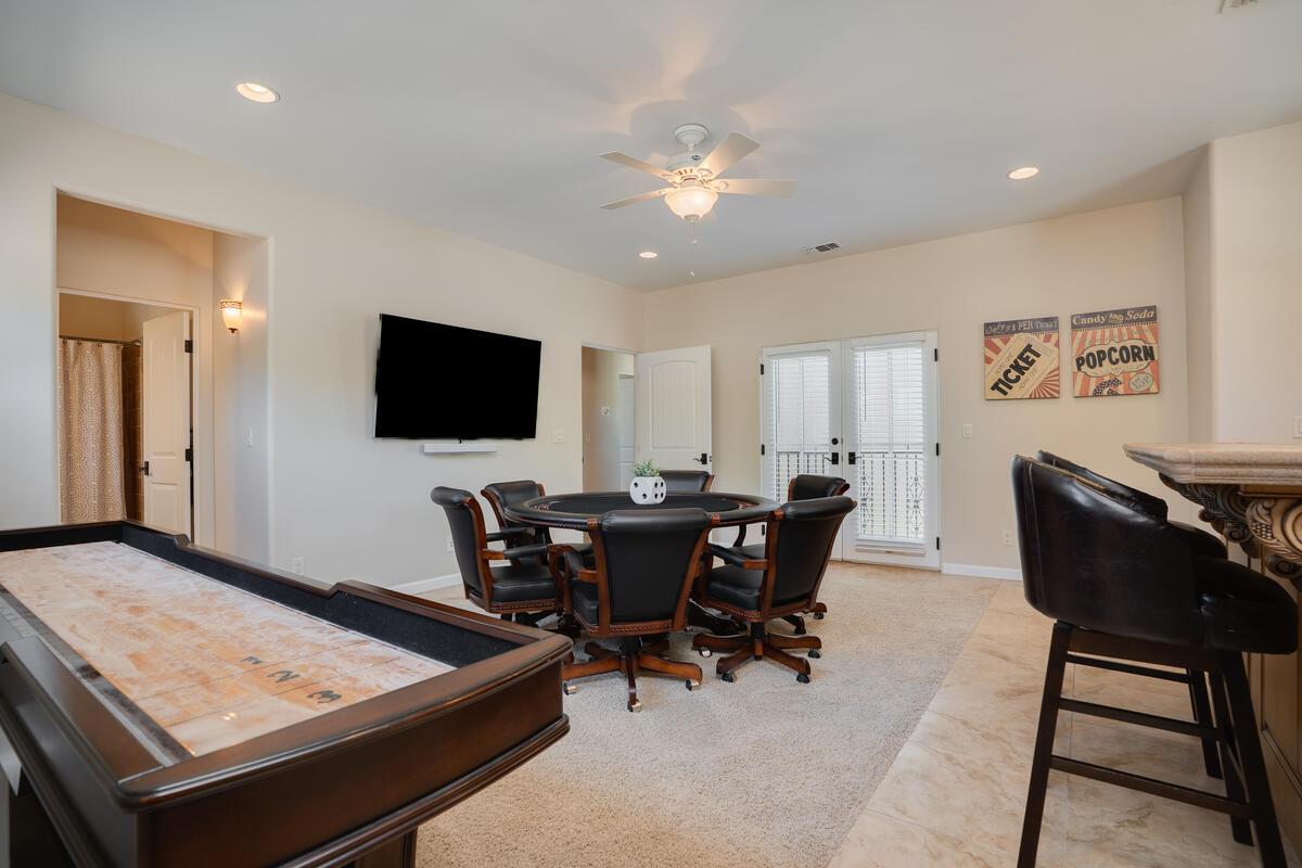 6921 Fallsbrook Court