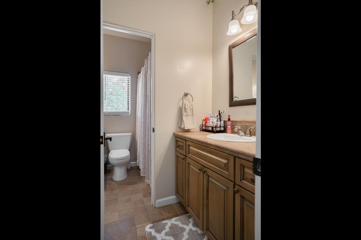 6921 Fallsbrook Court