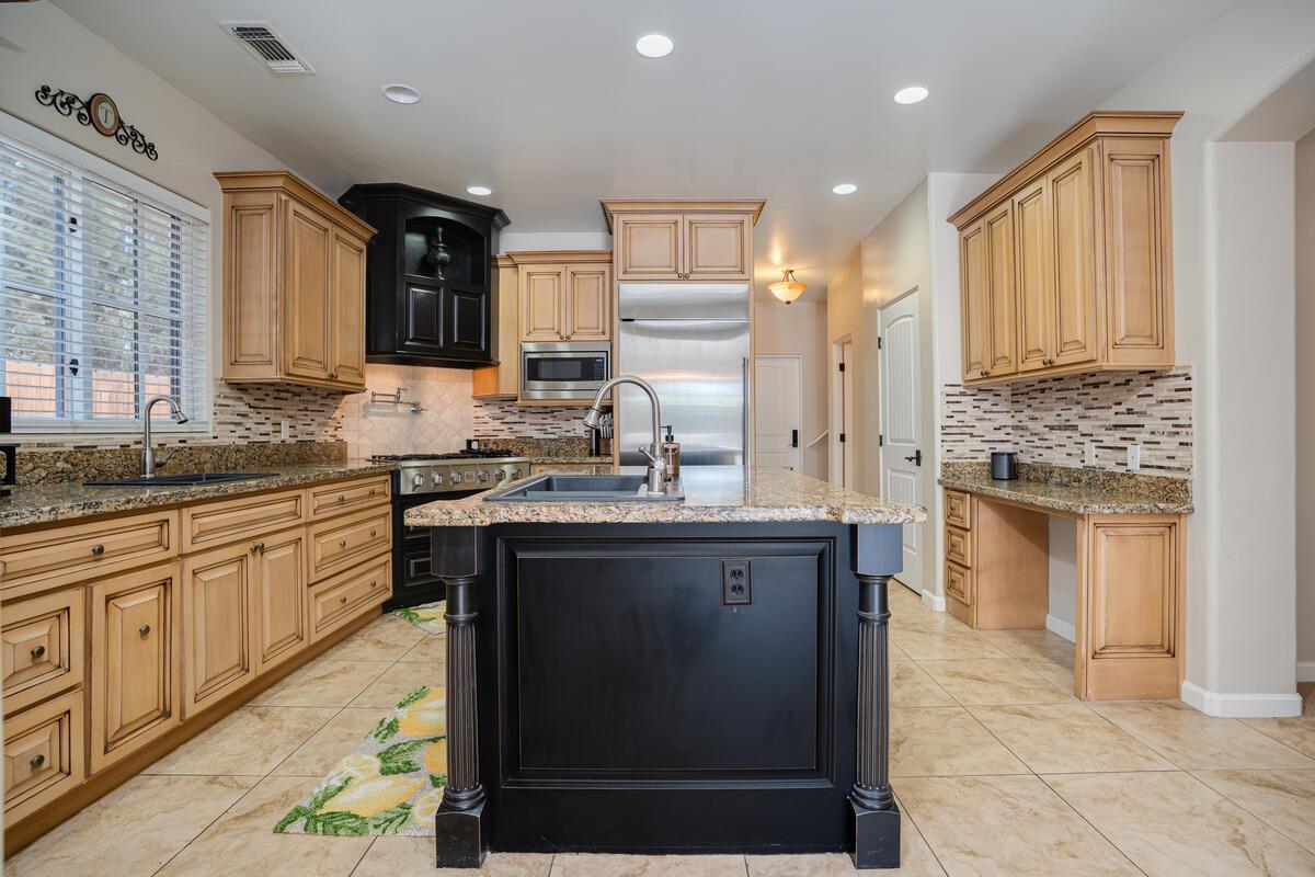 6921 Fallsbrook Court