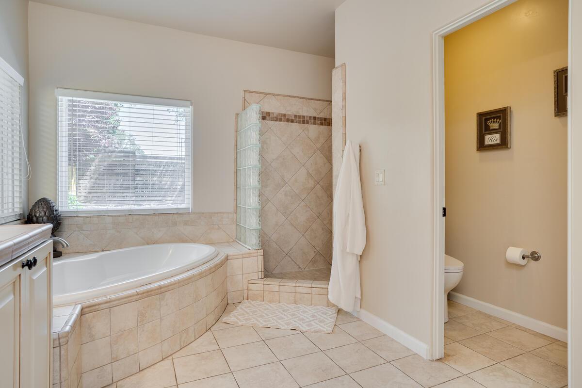 6921 Fallsbrook Court