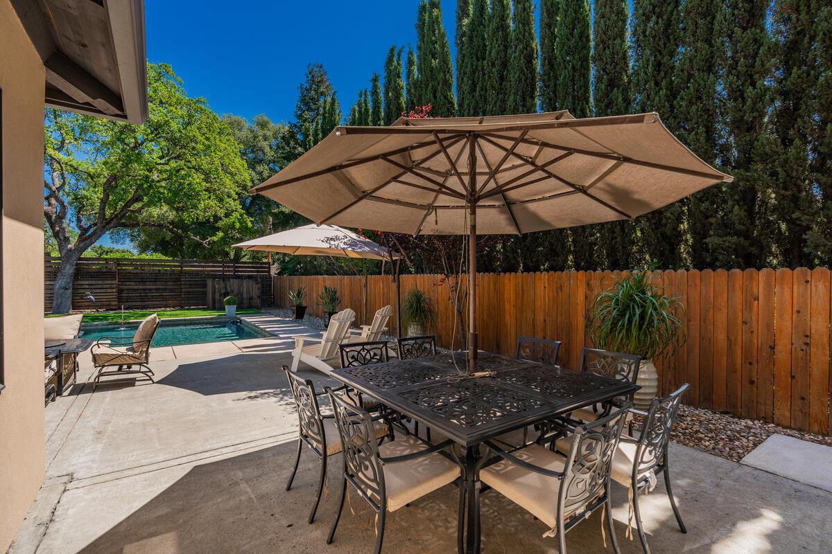 6921 Fallsbrook Court