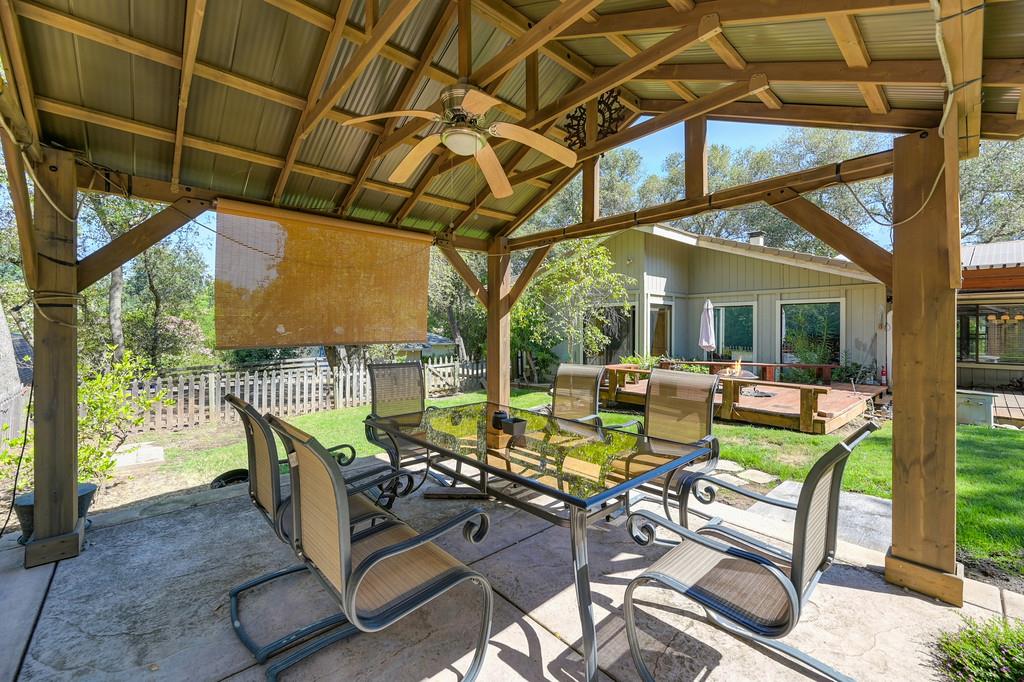 6222 Lou Court