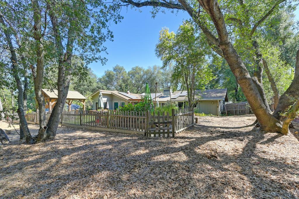 6222 Lou Court