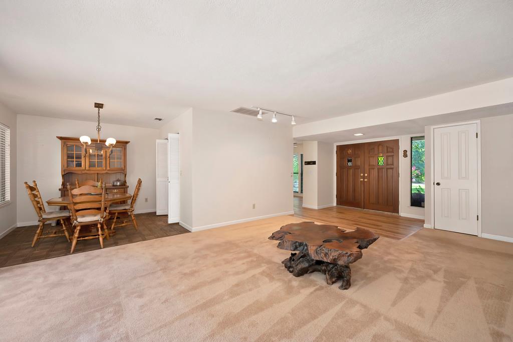 6222 Lou Court