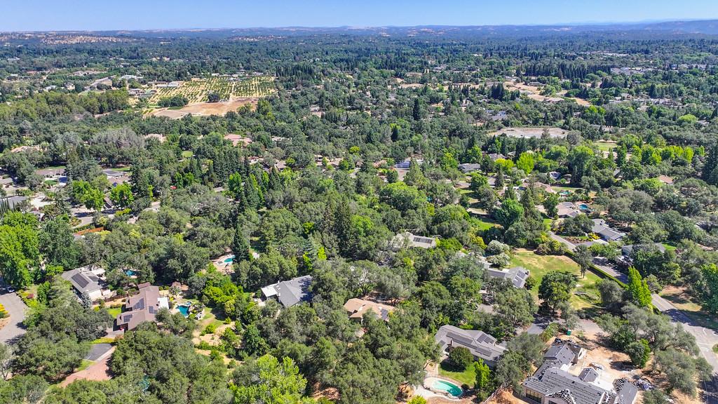 6222 Lou Court