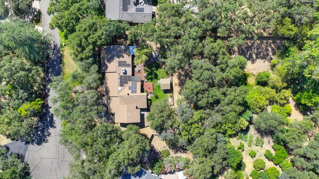 6222 Lou Court