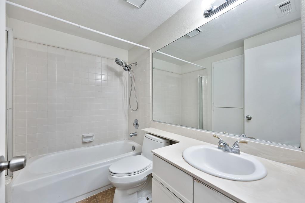 2561 Fulton Square Lane 59