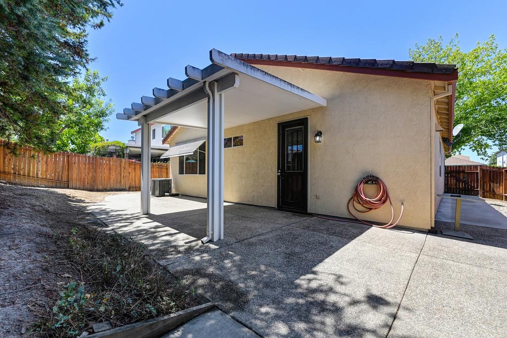 6820 Saddle Horse Way