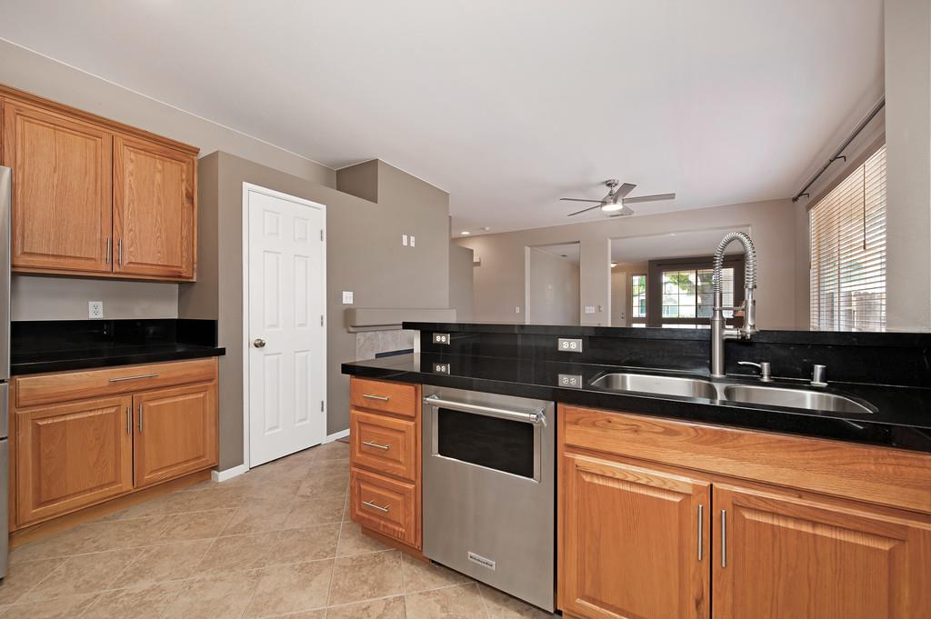 6820 Saddle Horse Way