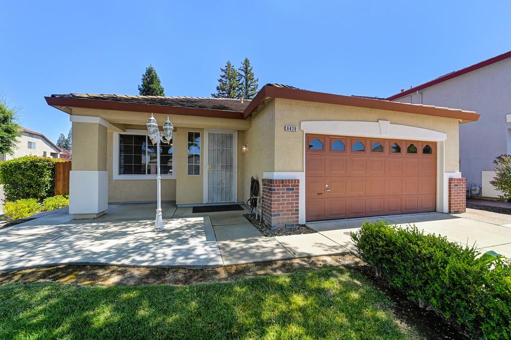 6820 Saddle Horse Way