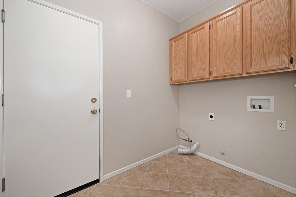 6820 Saddle Horse Way