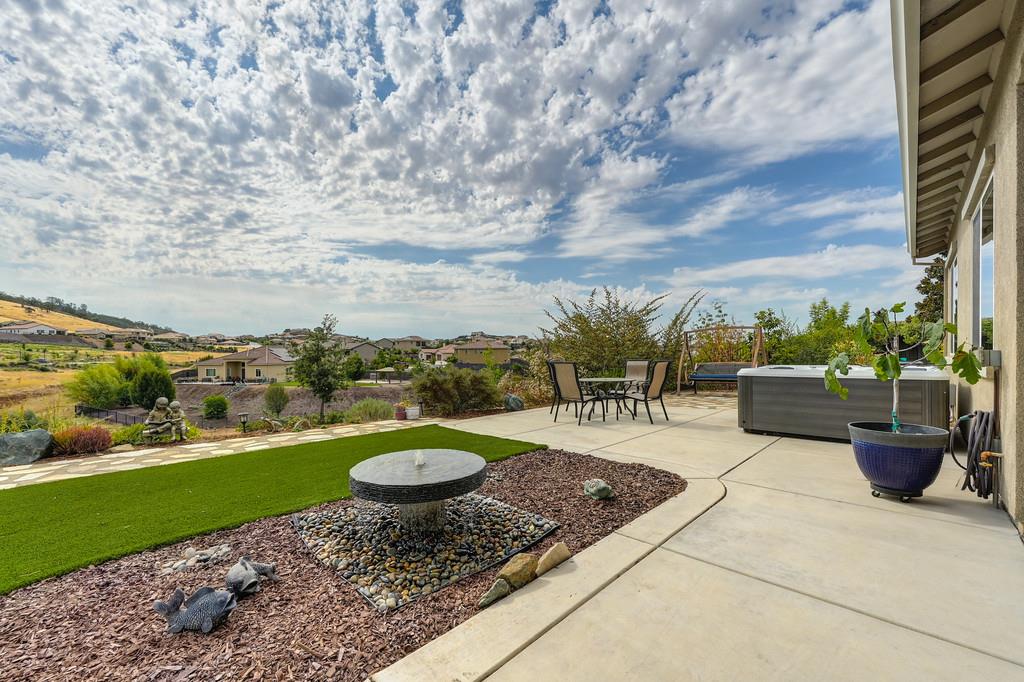 5529 Aspen Meadows Drive